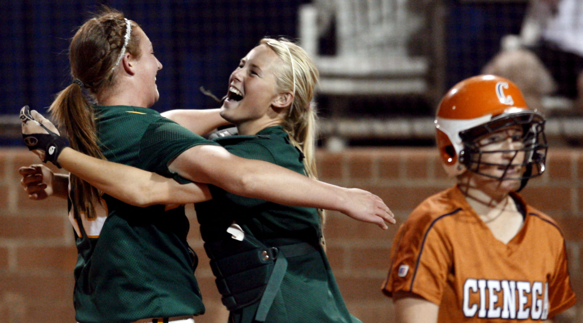 17 HS SOFTBALL KP-p4